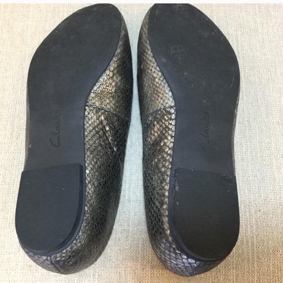 Clark’s Snakeskin Valley Flats Size 10 - Picture 4 of 8